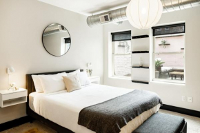 Lux Parkside 1BR - Patio - Sun Deck - Free Parking